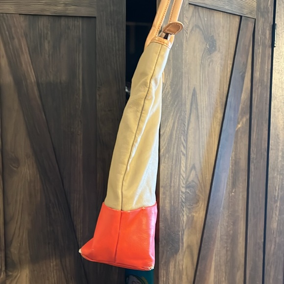 Tory Burch Jaden Horsebit Tote - Picture 4 of 14